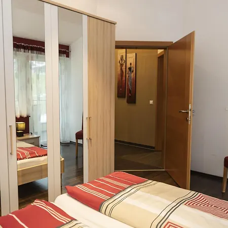 Holiday home Gartentraum 1 Itter